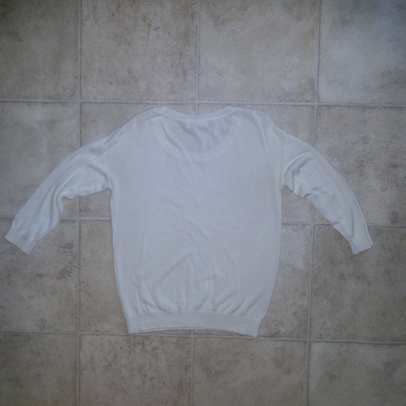 Banana Republic White Sweater - Picture 2 of 3